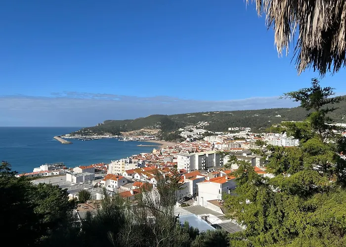 Janelas De Zimbra Lovely With Pool And Sea View By Lisbeyond 塞辛布拉